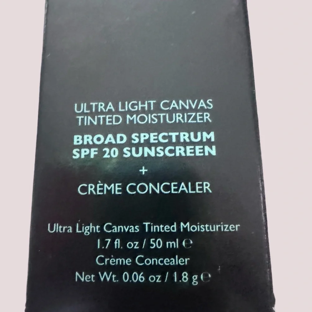 NWT Vincent Longo Makeup‎ Set with Brush and Mirror